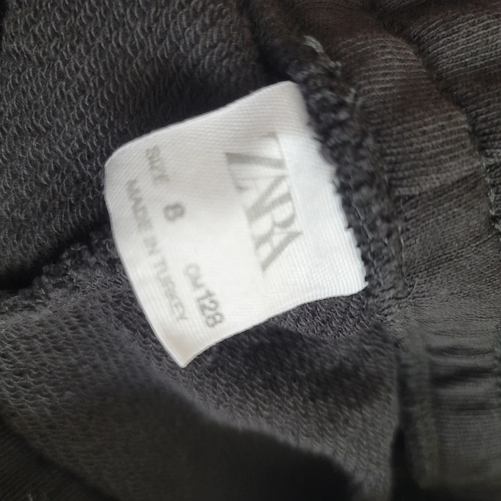 Adidas Zara Girls Black‎ Minimalist Streetwear Casual Outfit Trefoil Shirt Pants